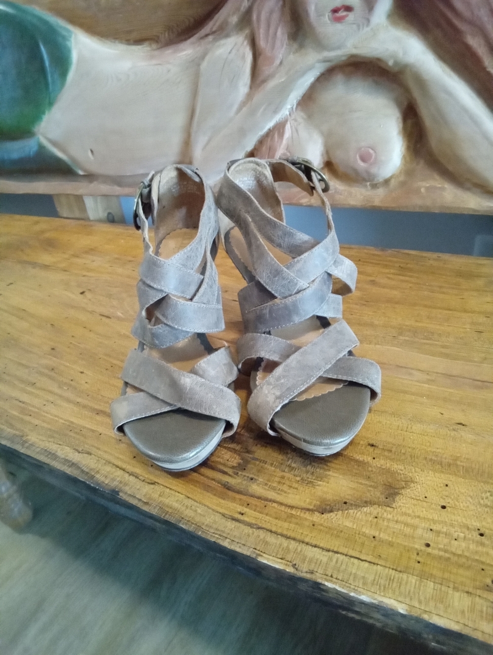 Indigo by Clarks Size 7.5 Taupe Leather Strappy 3.25" Heeled Sandals
